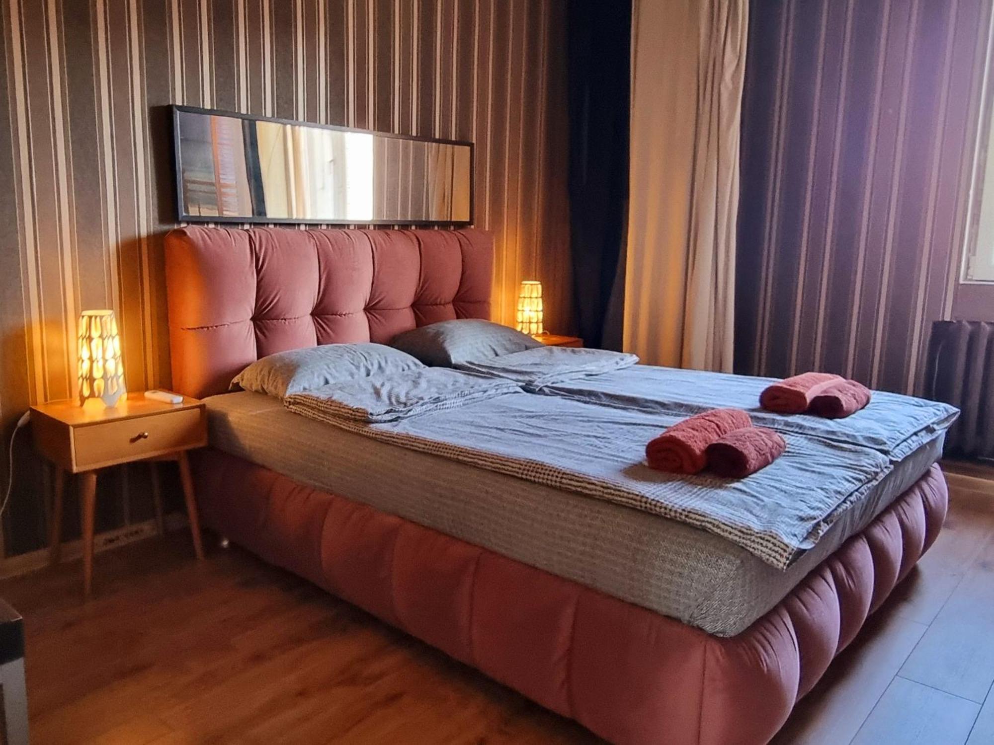 Central Apartment София Экстерьер фото